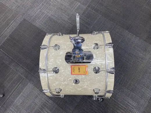 DW Collectors Bass Drum - Birch 2